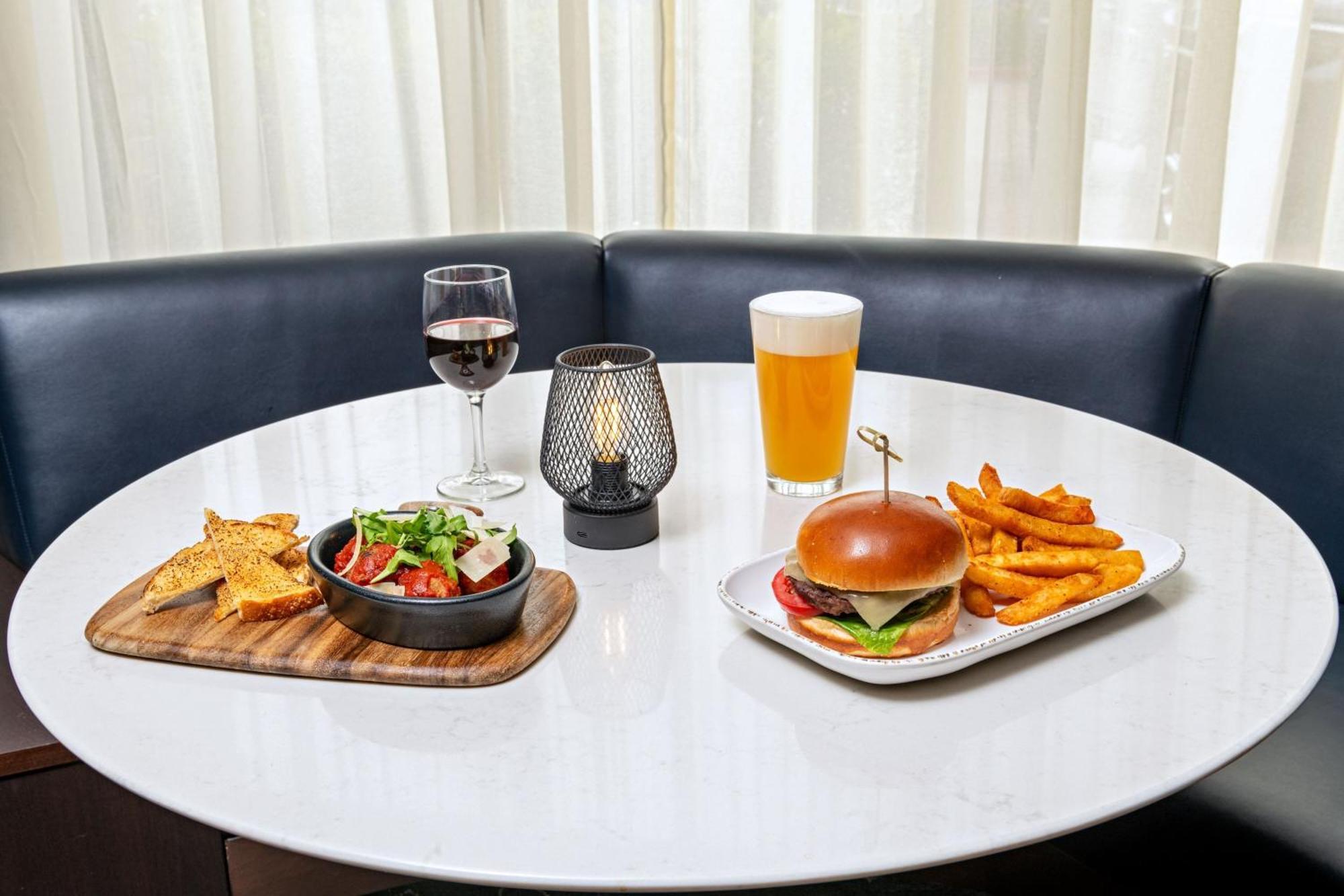 Courtyard By Marriott Boise West/Meridian מראה חיצוני תמונה